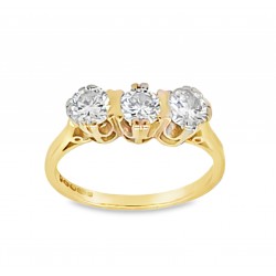 Pre Owned 18ct Diamond Trilogy Ring ZB798
